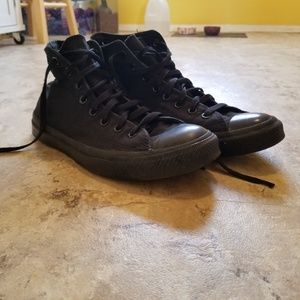 Black converse